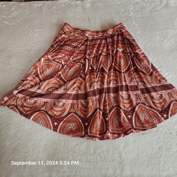 LuLaRoe Dresses & Skirts - LuLaRoe Women's Madison Skirt Large Pull On Pleated Pockets Multicolor Geometric